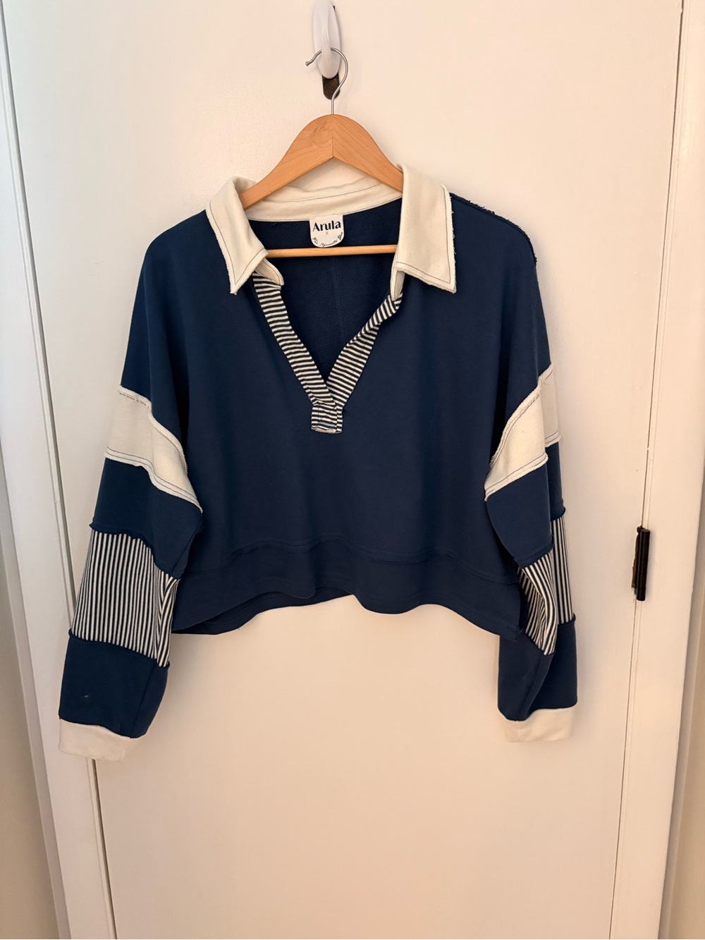 Arula Cropped Long Sleeve Top